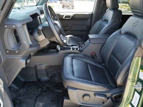 Used 2025 Ford Bronco Badlands AWD/4WD image 11
