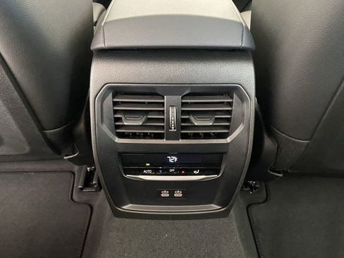 Used 2025 BMW 330i xDrive Sedan w/ Convenience Package image 28