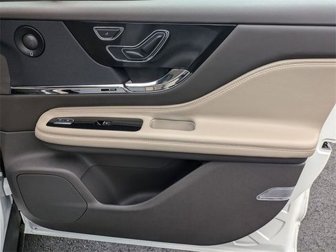 New 2024 Lincoln Corsair Grand Touring w/ Equipment Group 302A image 37