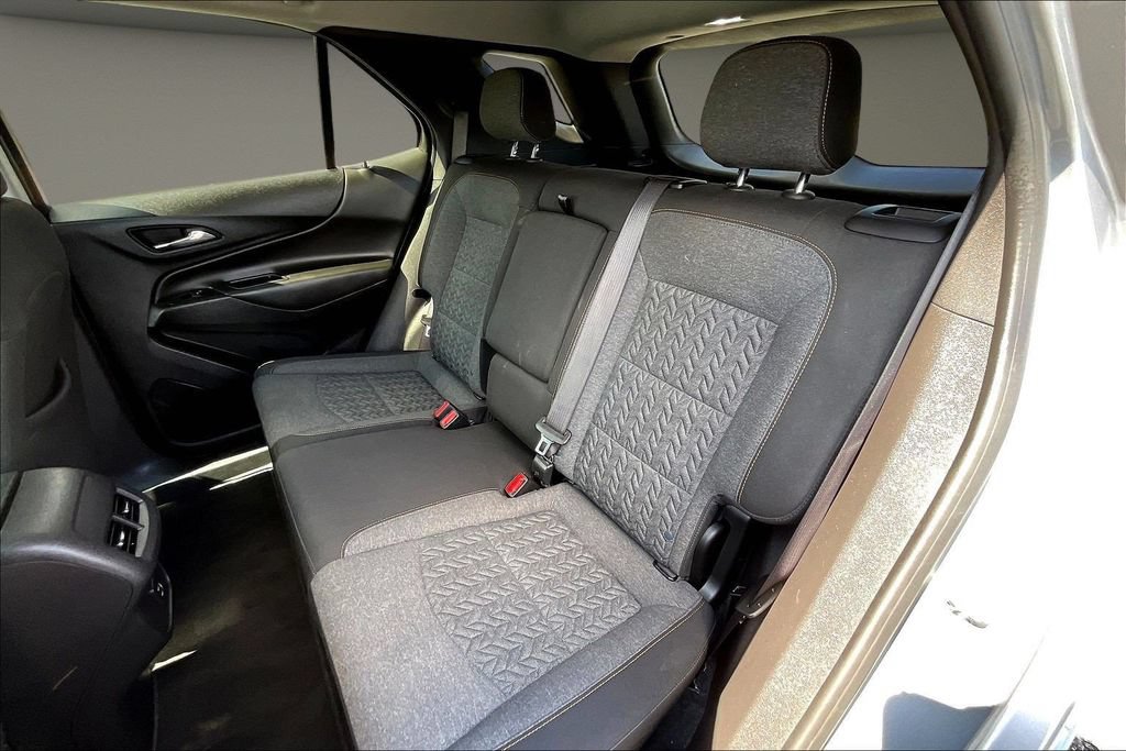 Used 2024 Chevrolet Equinox LT AWD/4WD image 25