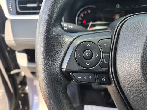 Used 2024 Toyota RAV4 XLE FWD image 21