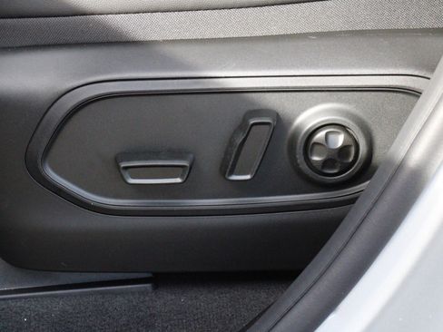 New 2026 Jeep Grand Cherokee Altitude AWD/4WD image 4
