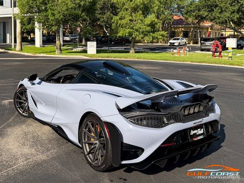 Used 2021 McLaren 765LT RWD image 43