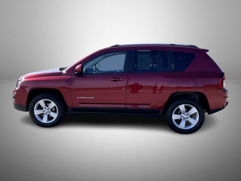 Used 2017 Jeep Compass Latitude AWD/4WD image 8