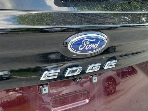 Used 2022 Ford Edge SEL w/ Convenience Package AWD/4WD image 5