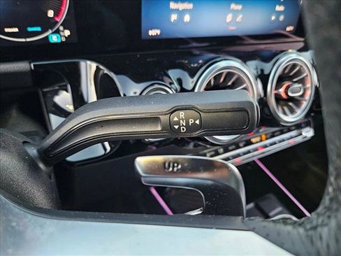 Used 2025 Mercedes-Benz GLA 35 AMG 4MATIC image 12