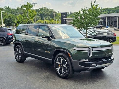Used 2024 Rivian R1S Adventure AWD/4WD image 1