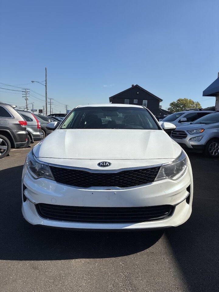 Used 2016 Kia Optima LX FWD image 2