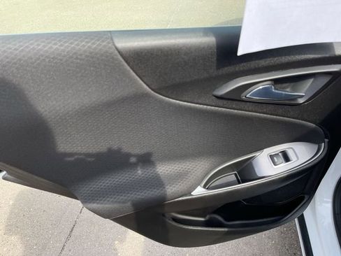 Used 2023 Chevrolet Malibu LS image 12