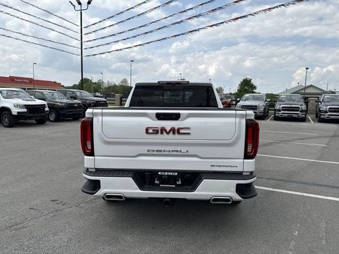 Used 2024 GMC Sierra 1500 Denali AWD/4WD image 18
