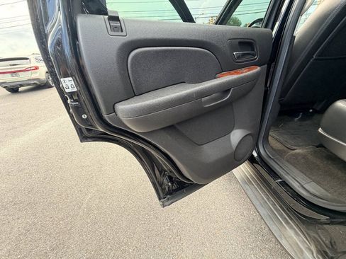 Used 2013 Chevrolet Tahoe LT AWD/4WD image 52