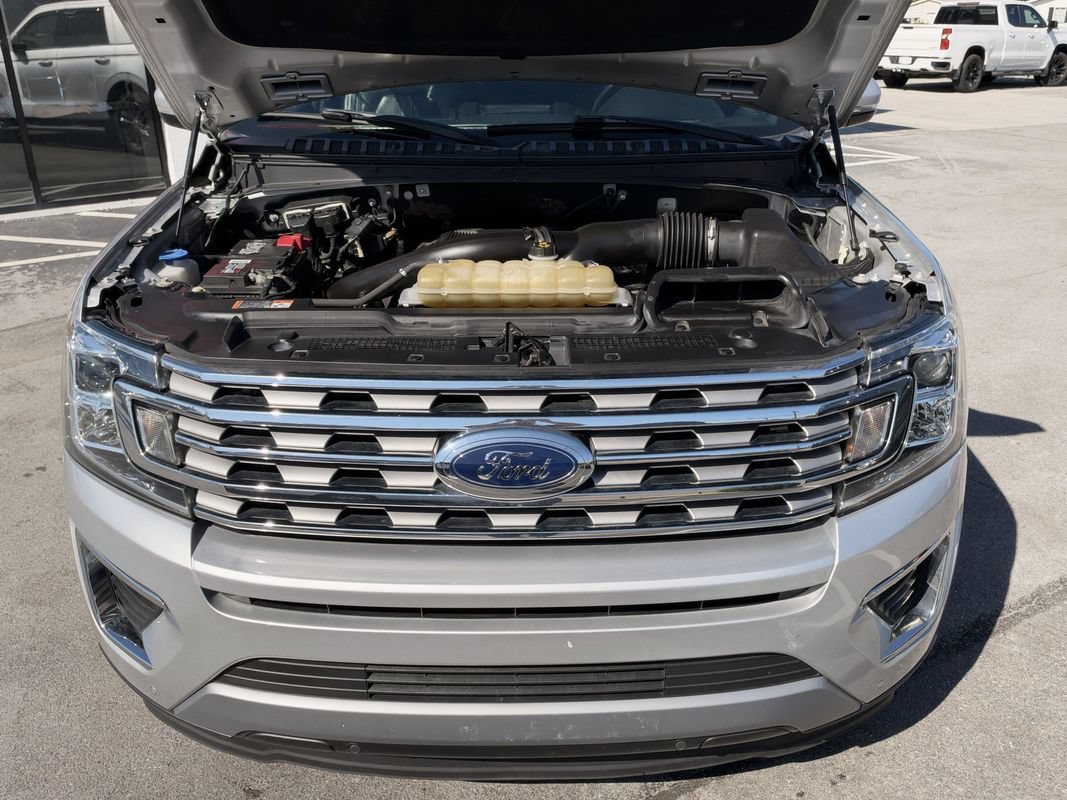 Used 2019 Ford Expedition Limited w/ Driver Assistance Package RWD image 11