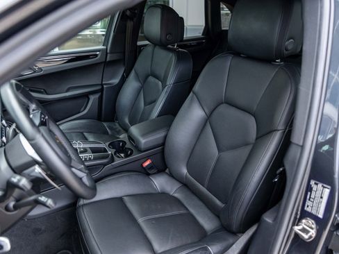 Used 2021 Porsche Macan AWD/4WD image 19