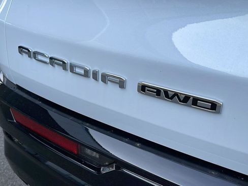 New 2026 GMC Acadia Denali Ultimate AWD/4WD image 13