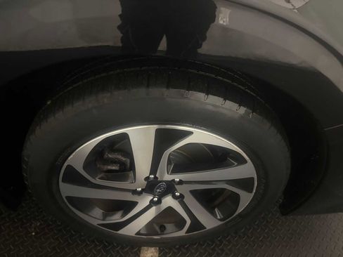 Certified 2022 Subaru Legacy Limited w/ Popular Package #2 image 12