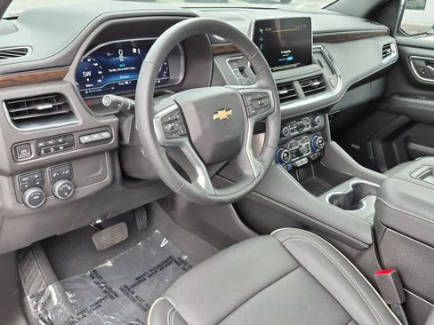 Used 2023 Chevrolet Tahoe Premier w/ Premium Package 2 AWD/4WD image 13