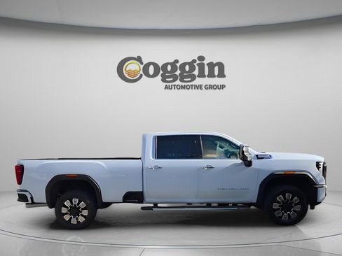 New 2026 GMC Sierra 3500 Denali image 14