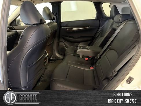 Used 2025 INFINITI QX50 Luxe AWD/4WD image 26