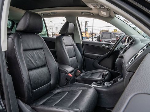 Used 2016 Volkswagen Tiguan SEL image 20