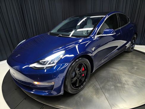 Used 2018 Tesla Model 3 Performance image 38