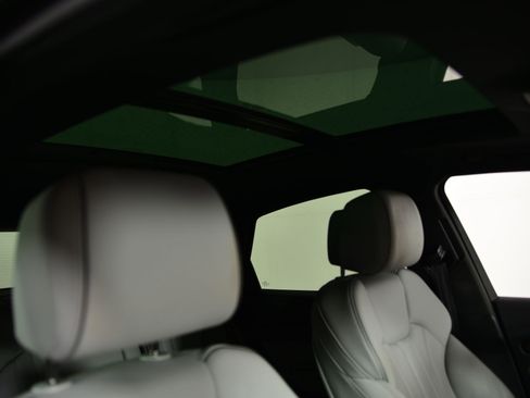 Certified 2022 Audi Q5 2.0T Premium Plus w/ Premium Plus Package image 12