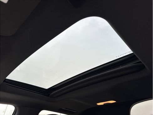 Used 2024 GMC Canyon AT4X w/ AT4X AEV Edition image 30