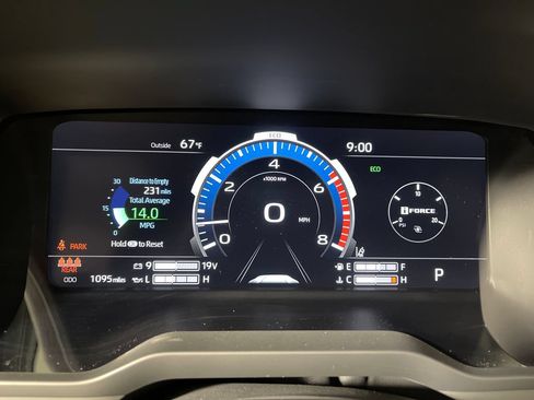 New 2026 Toyota Tundra Platinum w/ TRD Off-Road Package AWD/4WD image 18