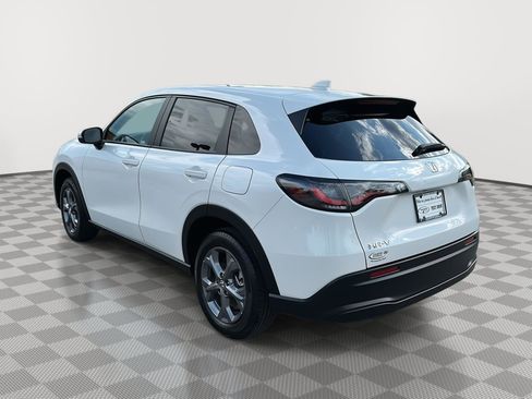 Used 2026 Honda HR-V LX image 7