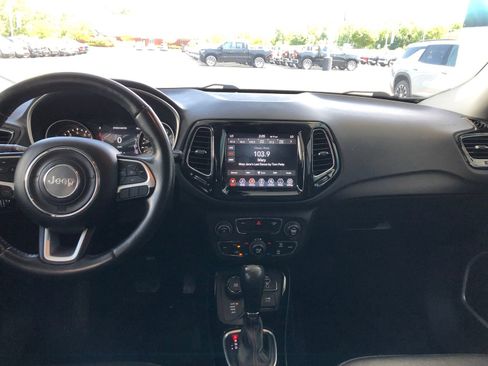 Used 2019 Jeep Compass Limited AWD/4WD image 17