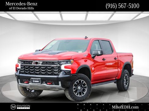 Used 2023 Chevrolet Silverado 1500 ZR2 w/ Technology Package image 1