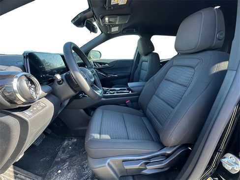 New 2026 Chevrolet Equinox LT image 9