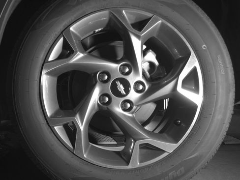 Used 2025 Chevrolet Trax LT FWD image 14