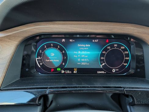 Used 2025 Volkswagen Atlas SE FWD image 18