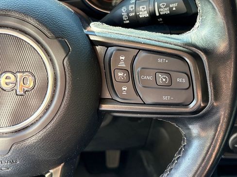 Used 2022 Jeep Wrangler Unlimited Sport image 20