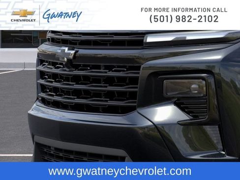 New 2026 Chevrolet Traverse LT w/ Midnight/Sport Edition FWD image 13
