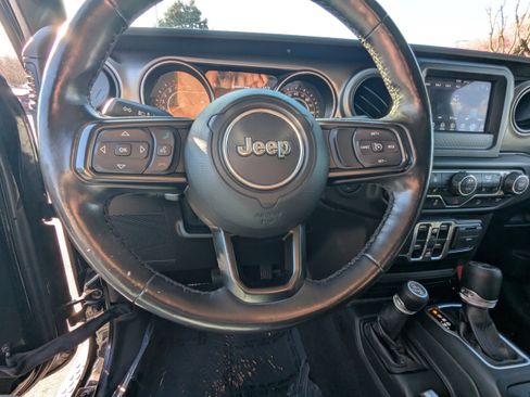 Used 2020 Jeep Wrangler Unlimited Sport S image 17