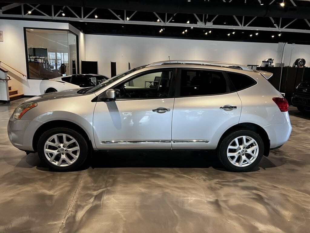 Used 2013 Nissan Rogue SL AWD/4WD image 2