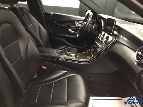 Used 2018 Mercedes-Benz C 300 4MATIC Sedan image 35