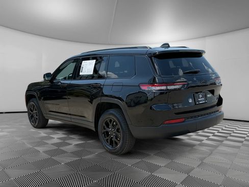 Used 2024 Jeep Grand Cherokee L Altitude AWD/4WD image 7