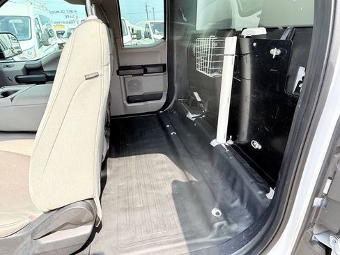 Used 2018 Ford F150 XL w/ Equipment Group 101A Mid RWD image 8