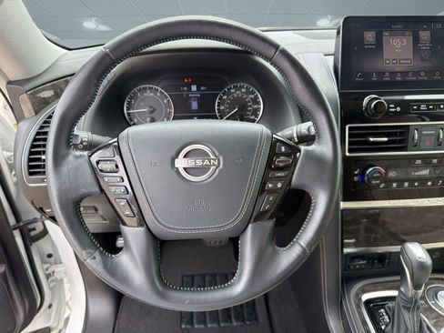 Used 2022 Nissan Armada Platinum w/ Captain's Chairs Package RWD image 18