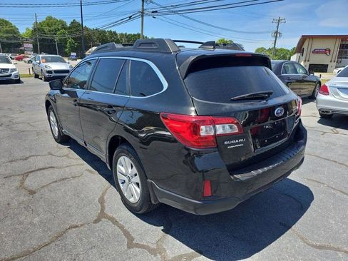 Used 2017 Subaru Outback 2.5i Premium AWD/4WD image 8