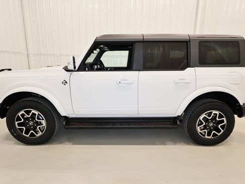 New 2025 Ford Bronco Outer Banks image 5