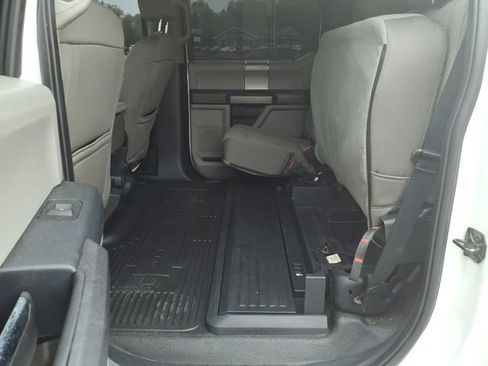 Used 2022 Ford F250 XLT w/ XLT Premium Package AWD/4WD image 6
