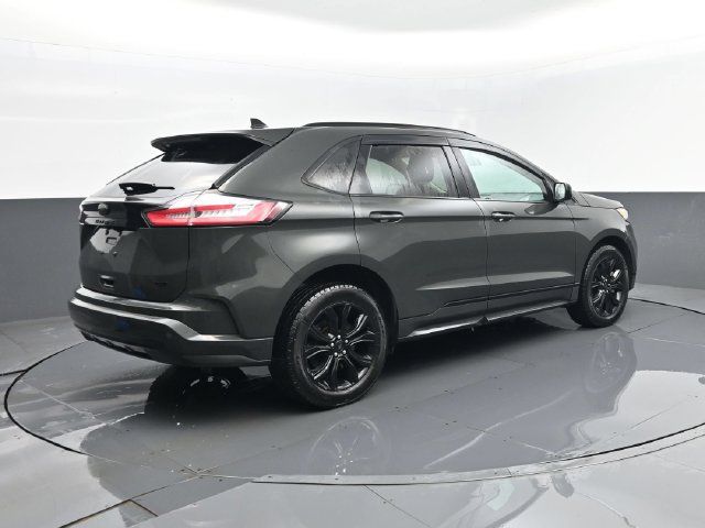 Used 2022 Ford Edge SE w/ Black Appearance Package AWD/4WD image 19