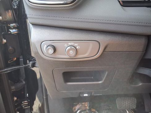 Used 2025 Chevrolet TrailBlazer LT image 14