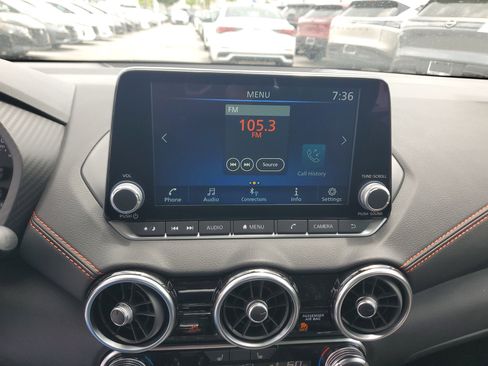 New 2025 Nissan Sentra SR w/ Midnight Edition image 23