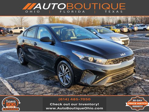 Used 2023 Kia Forte LXS image 1