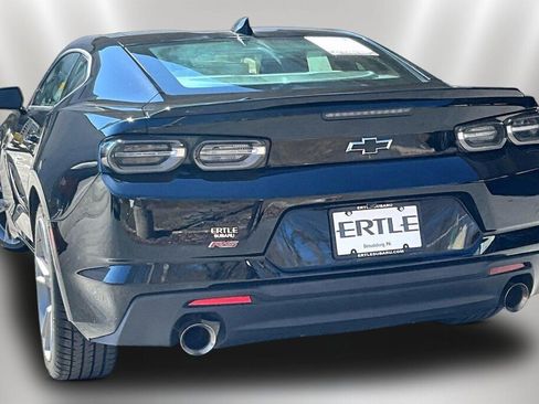 Used 2022 Chevrolet Camaro LT w/ RS Package image 4