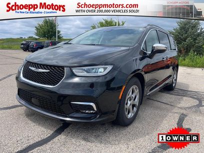 Used 2023 Chrysler Pacifica Limited